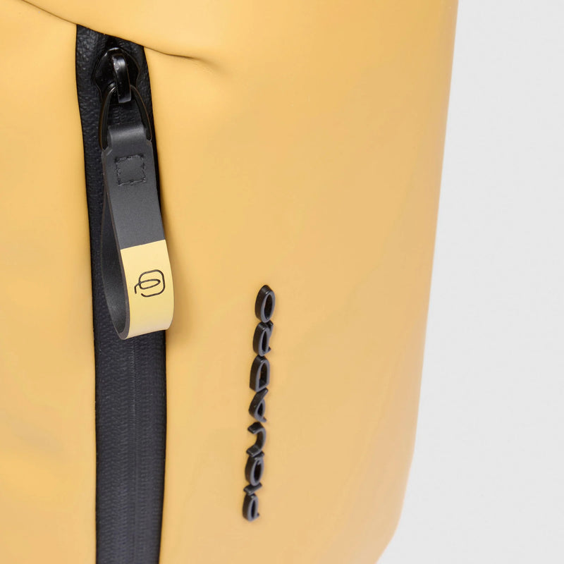 C2OW Water resistant sling bag